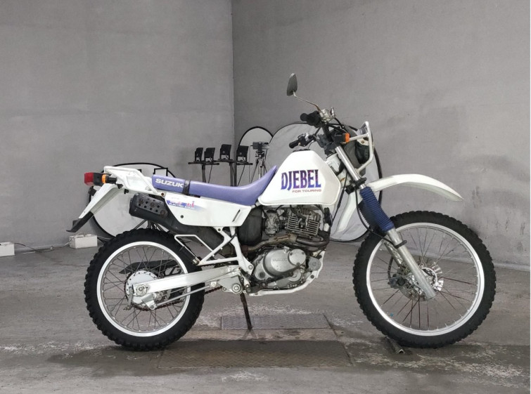 Мотоцикл Suzuki DJEBEL200 з пробігом 10348 km