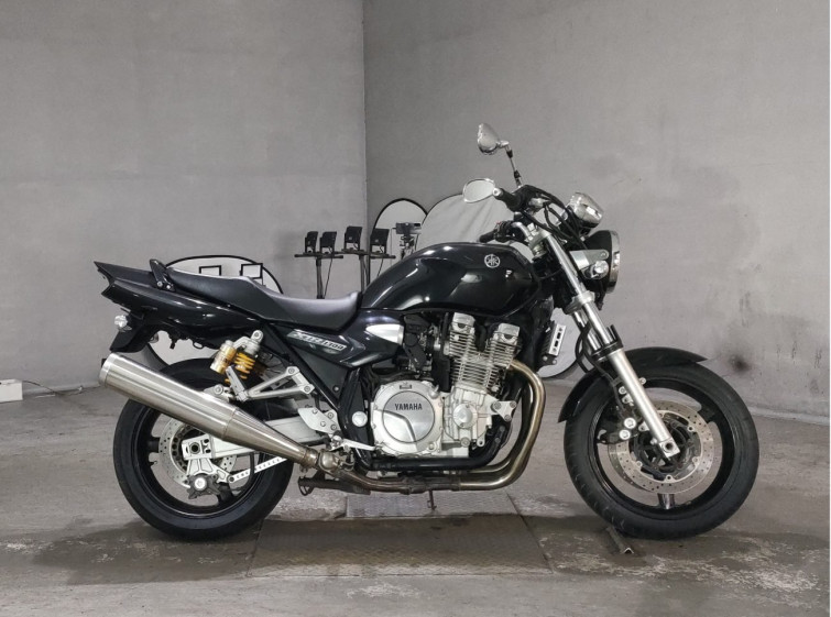 Мотоцикл Yamaha XJR1300 з пробігом 4979 km