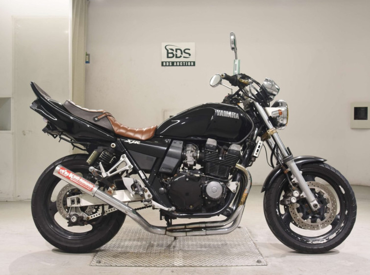 Мотоцикл Yamaha XJR400