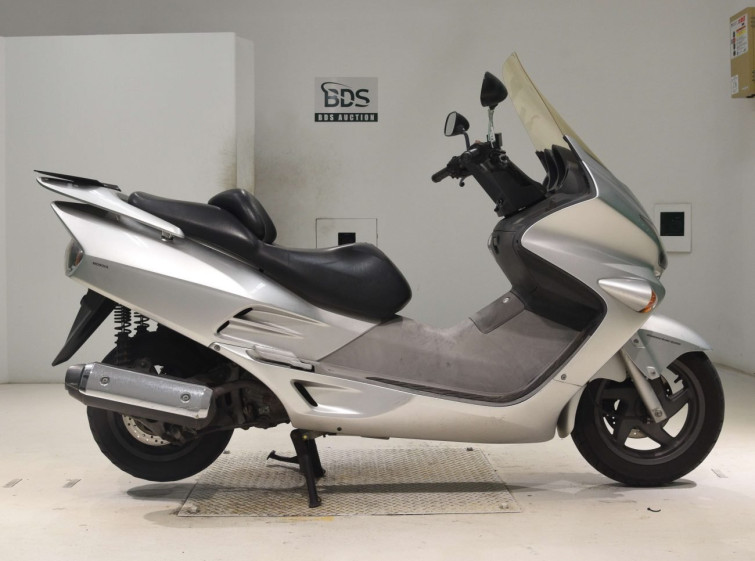 Мотоцикл Honda FORZA з пробігом 36218 km