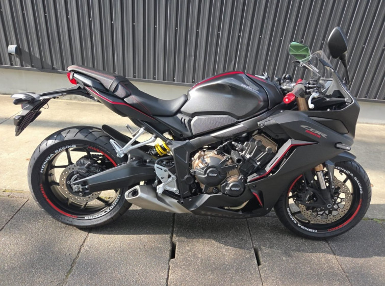 Мотоцикл Honda CBR650R з пробігом 14915 km