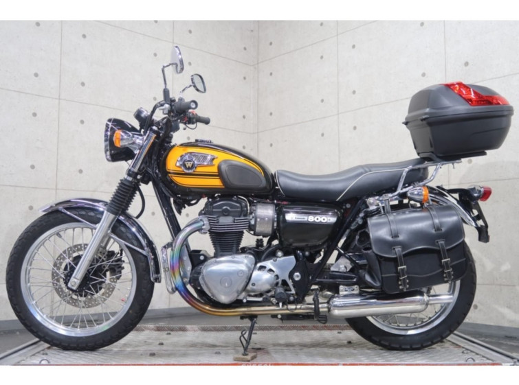 Мотоцикл Kawasaki W800 з пробігом 8713 km