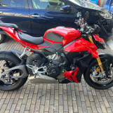 Мотоцикл Ducati STREET FIGHTER V4S с пробегом 1352 km