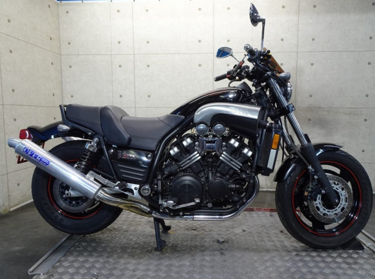 Мотоцикл Yamaha V-MAX1200 з пробігом 12641 m