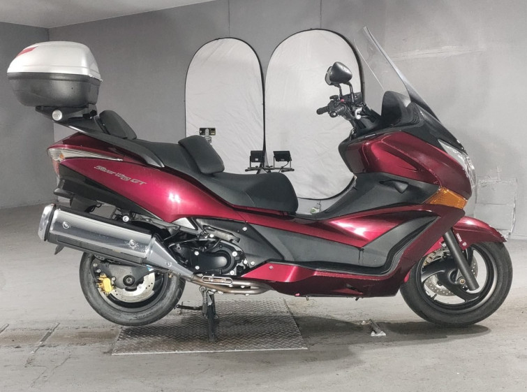 Мотоцикл Honda SILVERWING400GT с пробегом 13555 km
