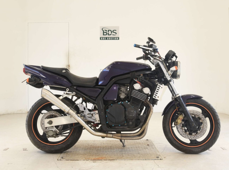 Мотоцикл Yamaha FZ400 с пробегом 42707 km