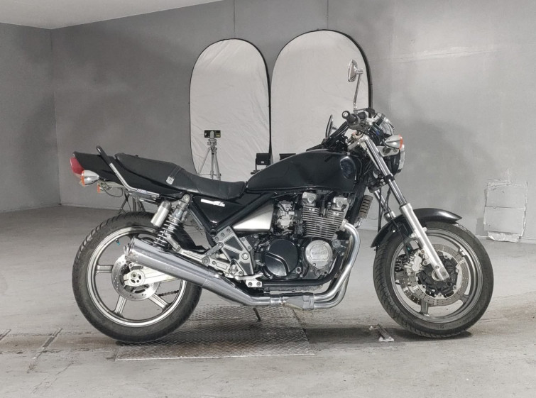 Мотоцикл Kawasaki ZEPHYR400 з пробігом 96550 km