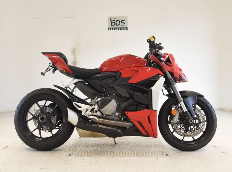 Мотоцикл Ducati STREETFIGHTER V2 с пробегом 5715 km