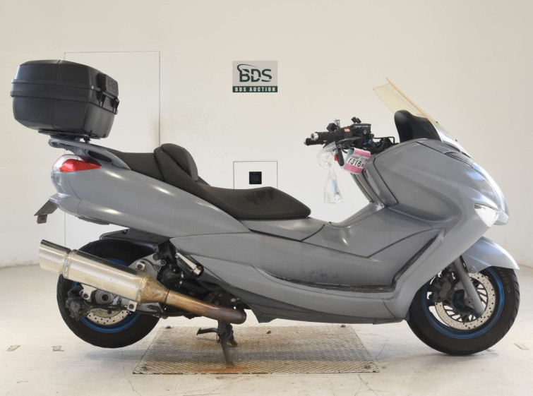 Мотоцикл Yamaha MAJESTY250
