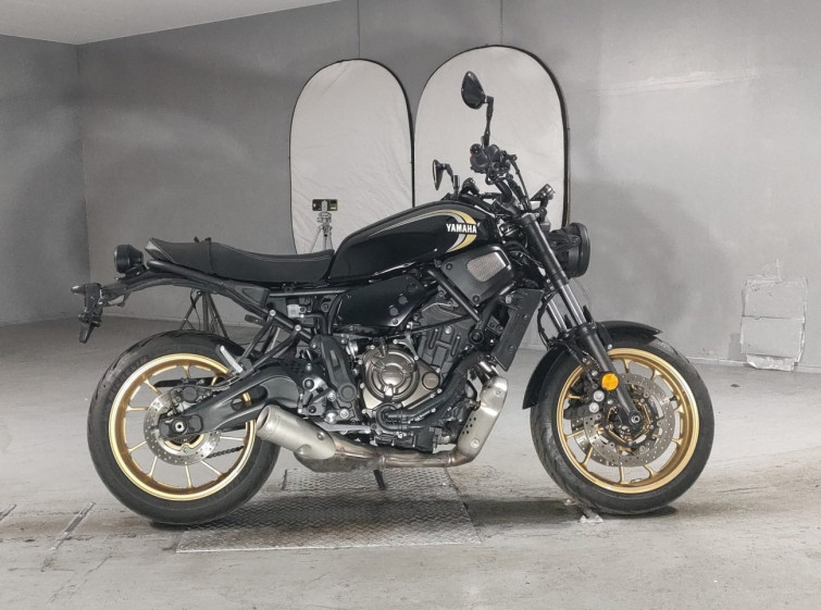 Мотоцикл Yamaha XSR700 с пробегом 10924 km