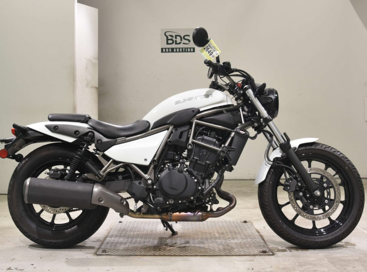 Мотоцикл Kawasaki ELIMINATOR400-3 з пробігом 6214 km