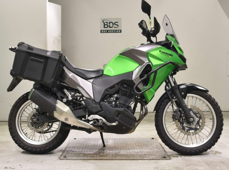 Мотоцикл Kawasaki VERSYS-X 250A з пробігом 19003 km