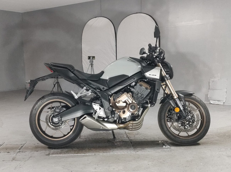 Мотоцикл Honda CBR650F с пробегом 2563 km