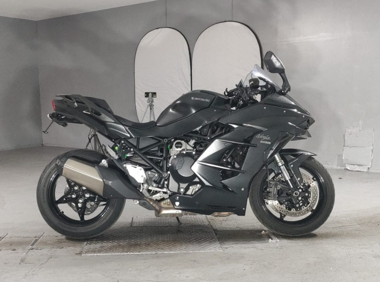Мотоцикл Kawasaki NINJA H2 SX с пробегом 14112 km
