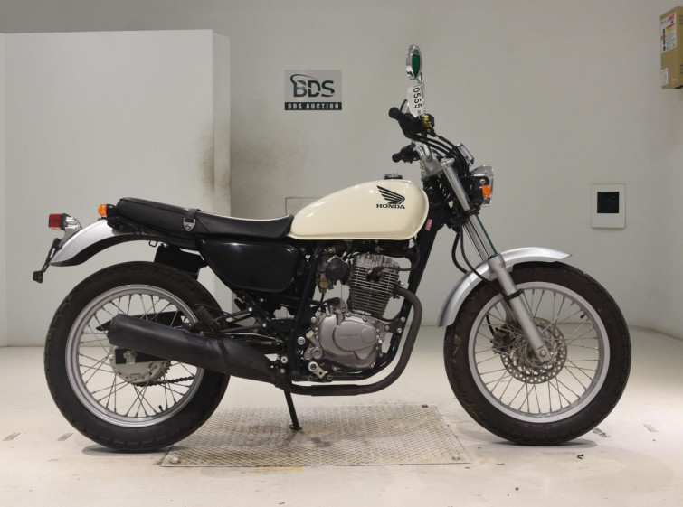 Мотоцикл Honda CB223S з пробігом 8212 km