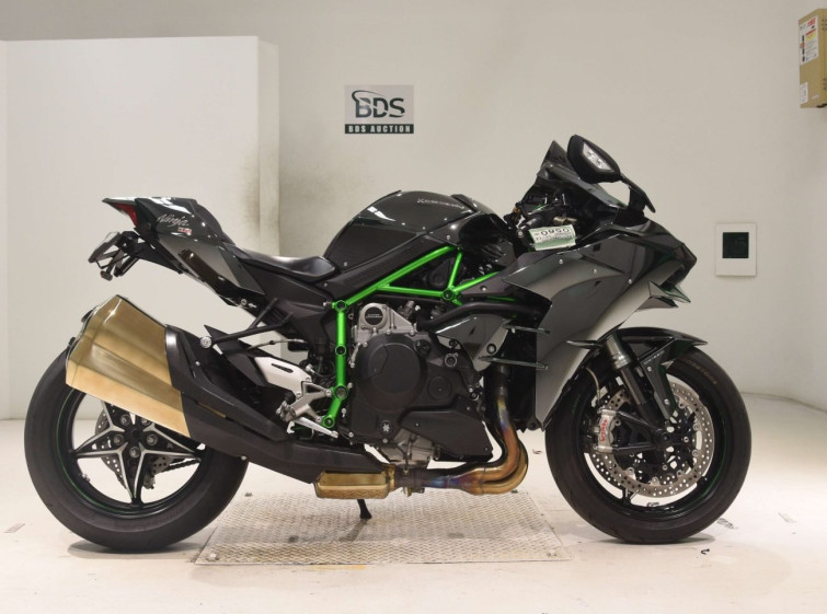 Мотоцикл Kawasaki NINJA H2 с пробегом 10977 km