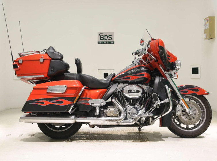 Мотоцикл HD ELECTRA GLIDE FLHTCUSE1800 с пробегом 36571 km