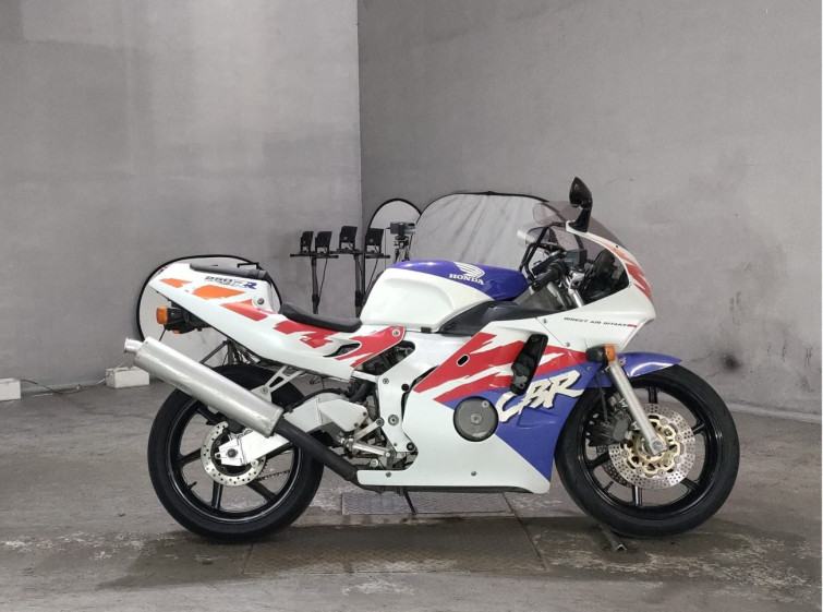 Мотоцикл Honda CBR250RR з пробігом 31479 km