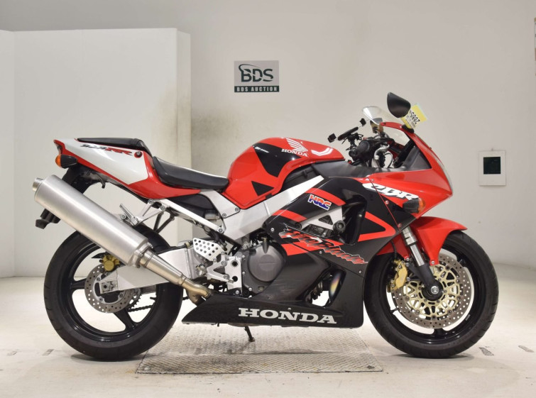 Мотоцикл Honda CBR900RR з пробігом 27433 km
