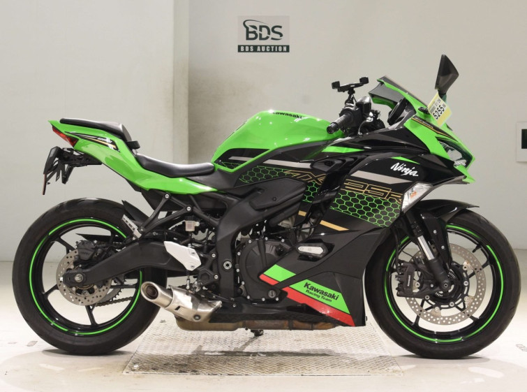 Мотоцикл Kawasaki NINJA ZX-25R KRT с пробегом 15228 km