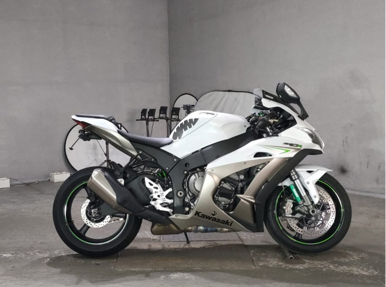 Мотоцикл Kawasaki NINJA ZX-10R с пробегом 39683 km