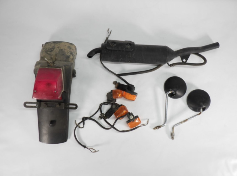 Мотоцикл Yamaha DT200R с пробегом 2440 km