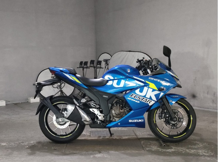 Мотоцикл Suzuki GIXXER250SF с пробегом 5005 km