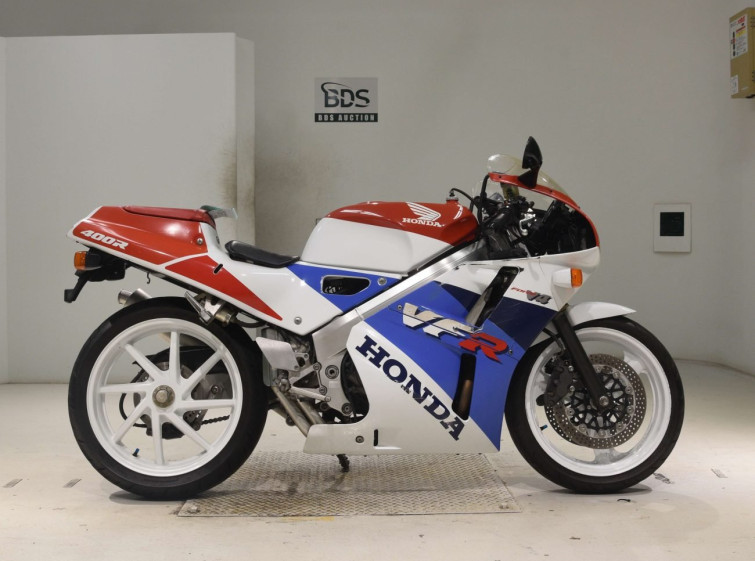 Мотоцикл Honda VFR400R с пробегом 23932 km
