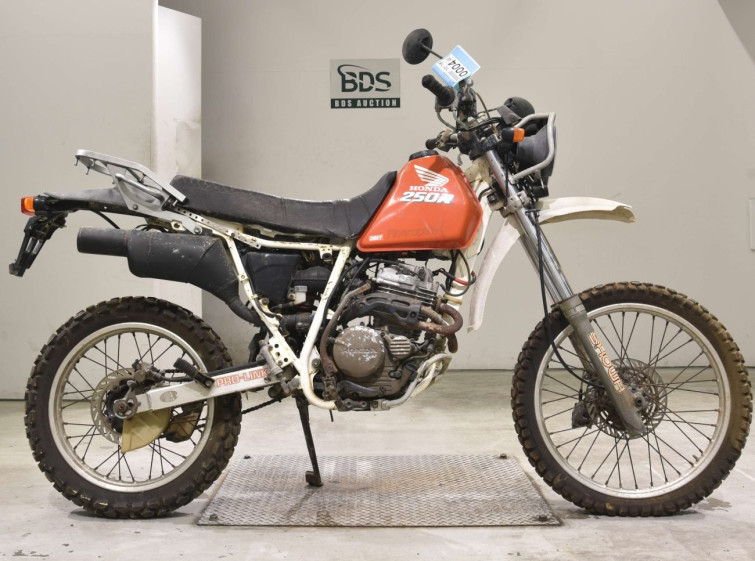 Мотоцикл Honda XLR250R BAJA з пробігом 657 km