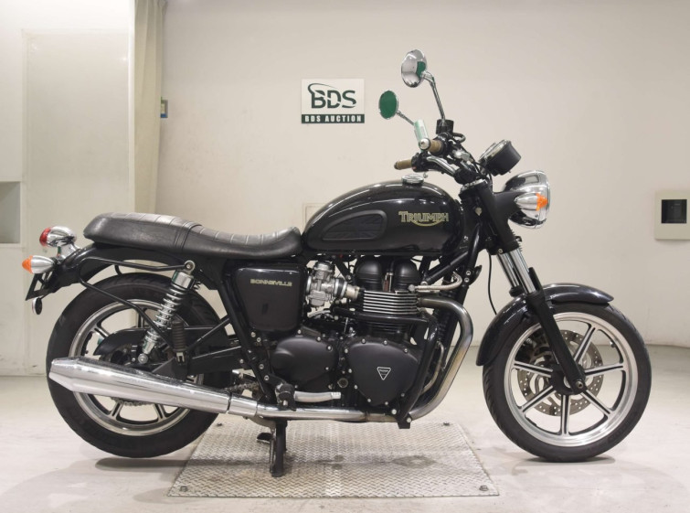 Мотоцикл Triumph BONNEVILLE с пробегом 27624 km