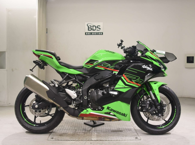 Мотоцикл Kawasaki NINJA400 з пробігом 755 km