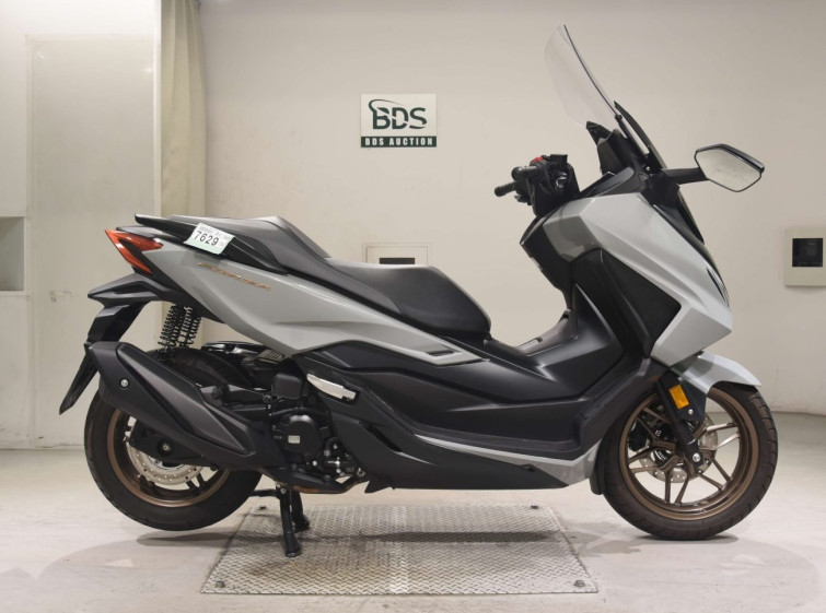 Мотоцикл Honda FORZA-6 з пробігом 965 km