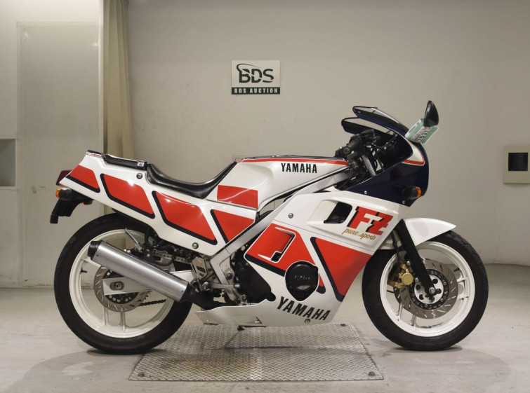 Мотоцикл Yamaha FZ400R с пробегом 12233 km