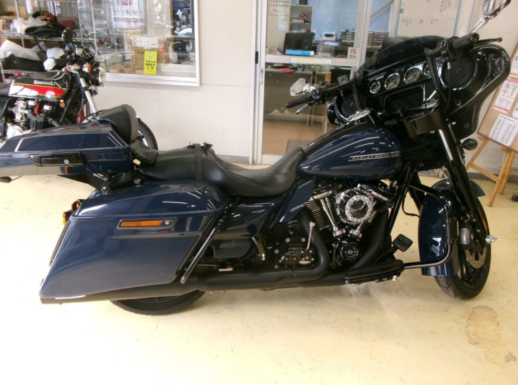 Мотоцикл HD SREET GLIDE FLHXS1690 с пробегом 31839 km
