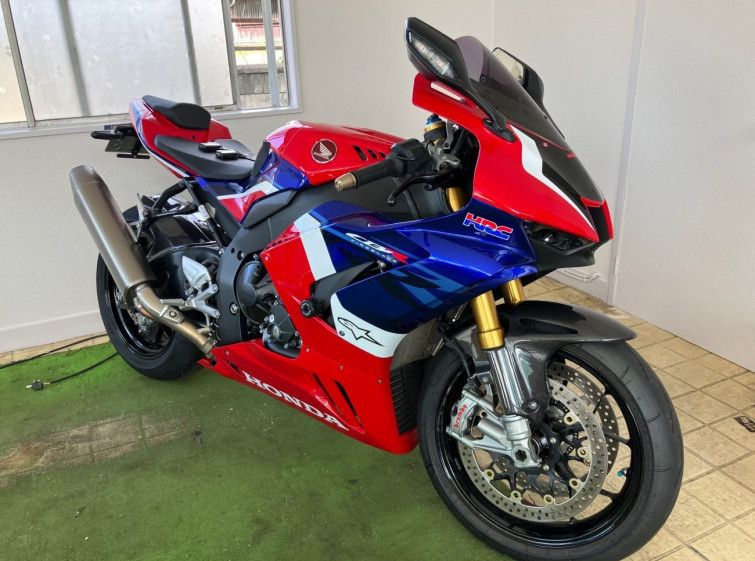 Мотоцикл Honda CBR1000RR-R FB SP с пробегом 11011 km