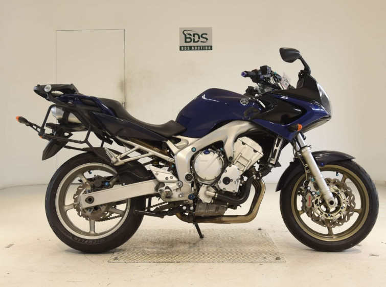 Мотоцикл Yamaha FZ6 FAZER