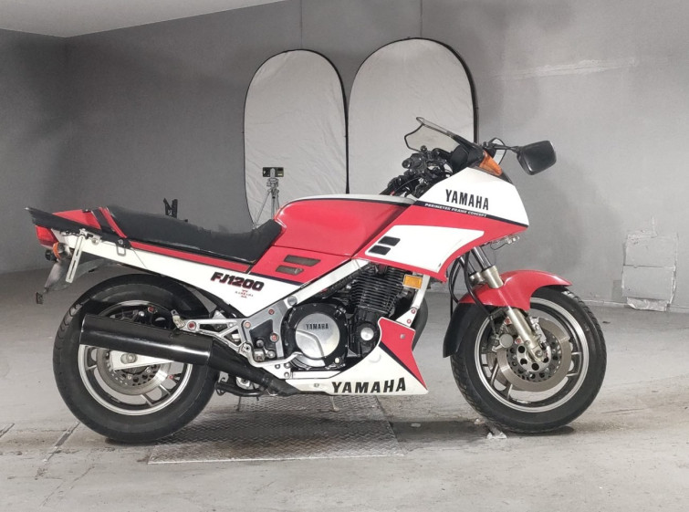 Мотоцикл Yamaha FJ1200 с пробегом 23232 m