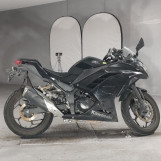 Мотоцикл Kawasaki NINJA250 з пробігом 26675 km
