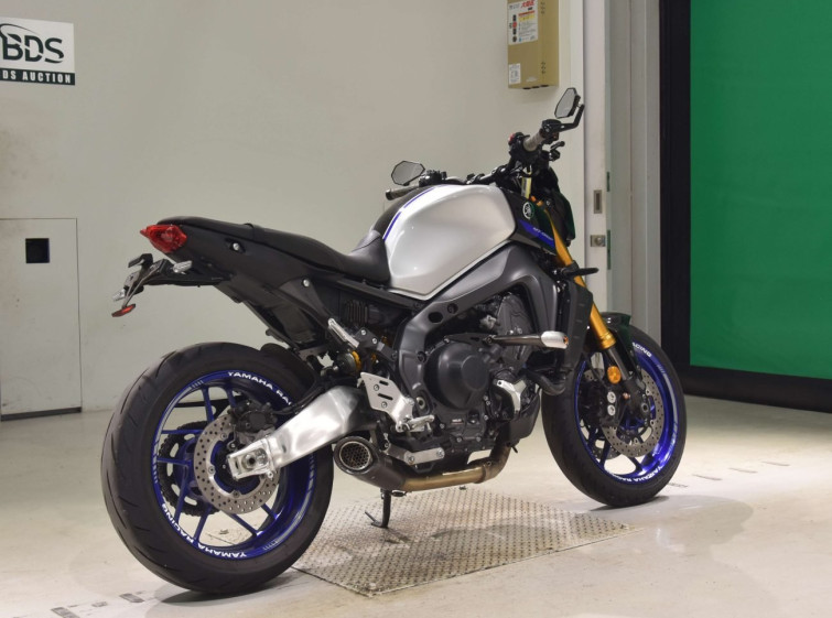 Мотоцикл Yamaha MT-09 с пробегом 11525 km