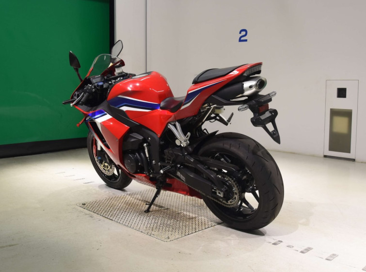 Мотоцикл Honda CBR600RR з пробігом 1554 km