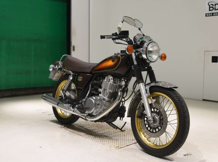 Мотоцикл Yamaha SR400 з пробігом 7117 km
