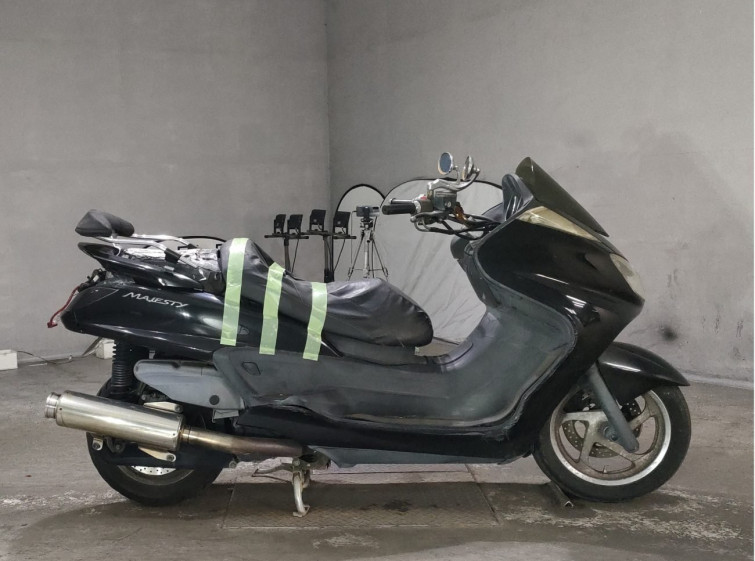 Мотоцикл Yamaha MAJESTY250