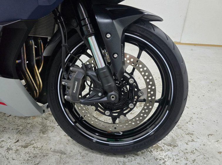 Мотоцикл Kawasaki NINJA ZX-25R с пробегом 5693 km