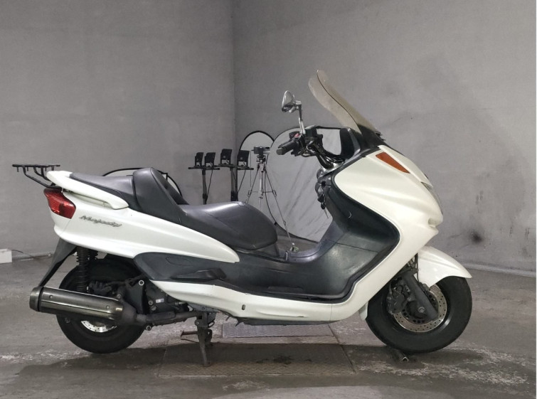 Мотоцикл Yamaha MAJESTY250 з пробігом 33845 km