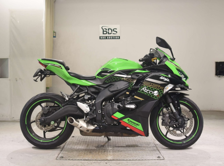 Мотоцикл Kawasaki NINJA ZX-25R с пробегом 22086 km