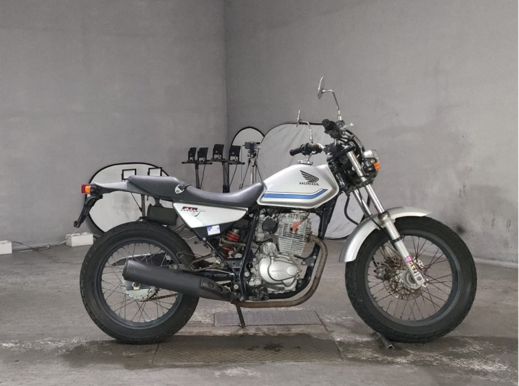 Мотоцикл Honda FTR223 з пробігом 7709 km