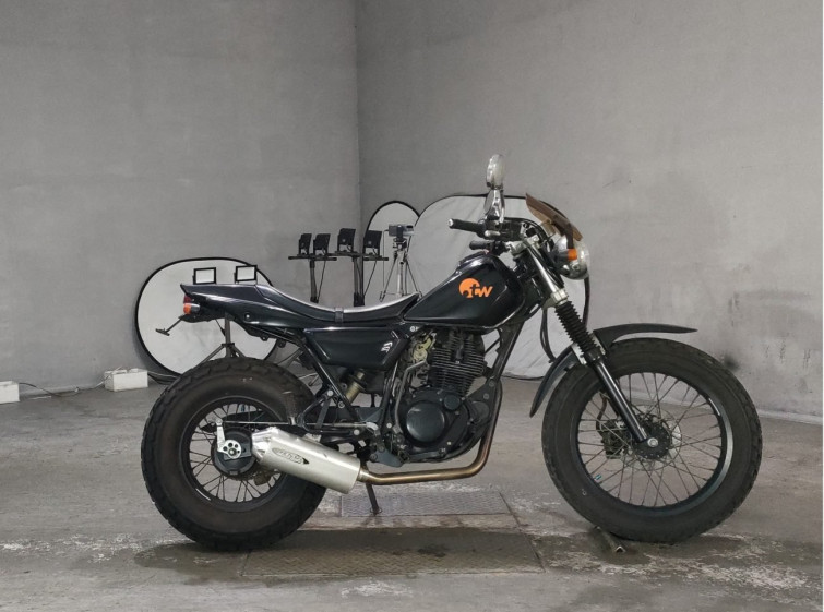 Мотоцикл Yamaha TW200 с пробегом 3654 km