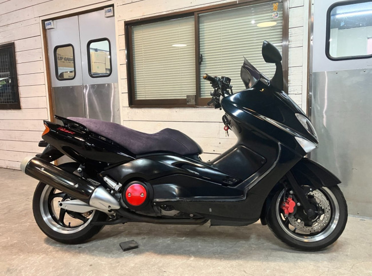 Мотоцикл Yamaha T-MAX500 с пробегом 35090 km
