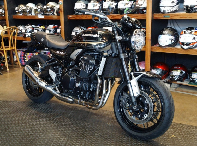 Мотоцикл Kawasaki Z900RS з пробігом 1476 km