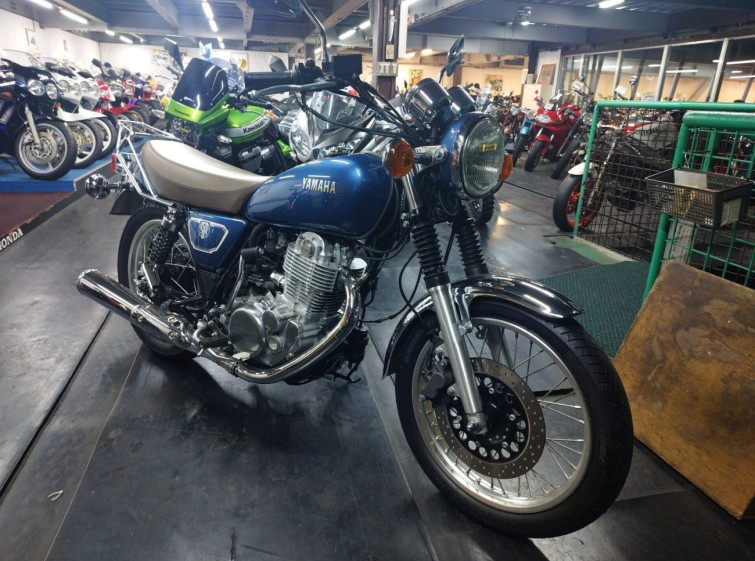 Мотоцикл Yamaha SR400 с пробегом 3632 km